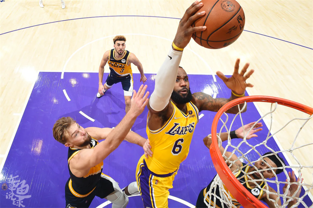 关于JackeyLove连续五场比赛得分超过高光表现，湖人挑战极限！的信息