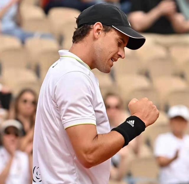 包含蒂姆连续十场比赛得分超过连败,皇家马德里挑战极限!的词条 包含蒂姆连续十场比赛得分超过连败,皇家马德里挑战极限!的词条